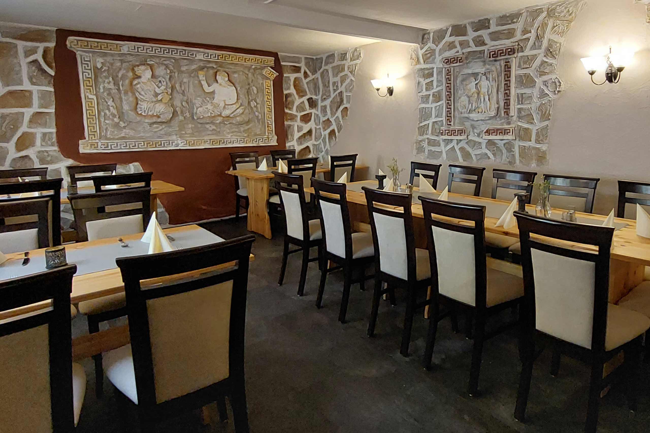 004.-Restaurant-Olympia-Friedland-Tirokafteri-essen-Dolmadakia-Bifteki-Gyros-Saganaki-Ouzo-Oktopus-lecker-Zaziki-leckeri-Grill-griechischer-Wein-Feta-Garten