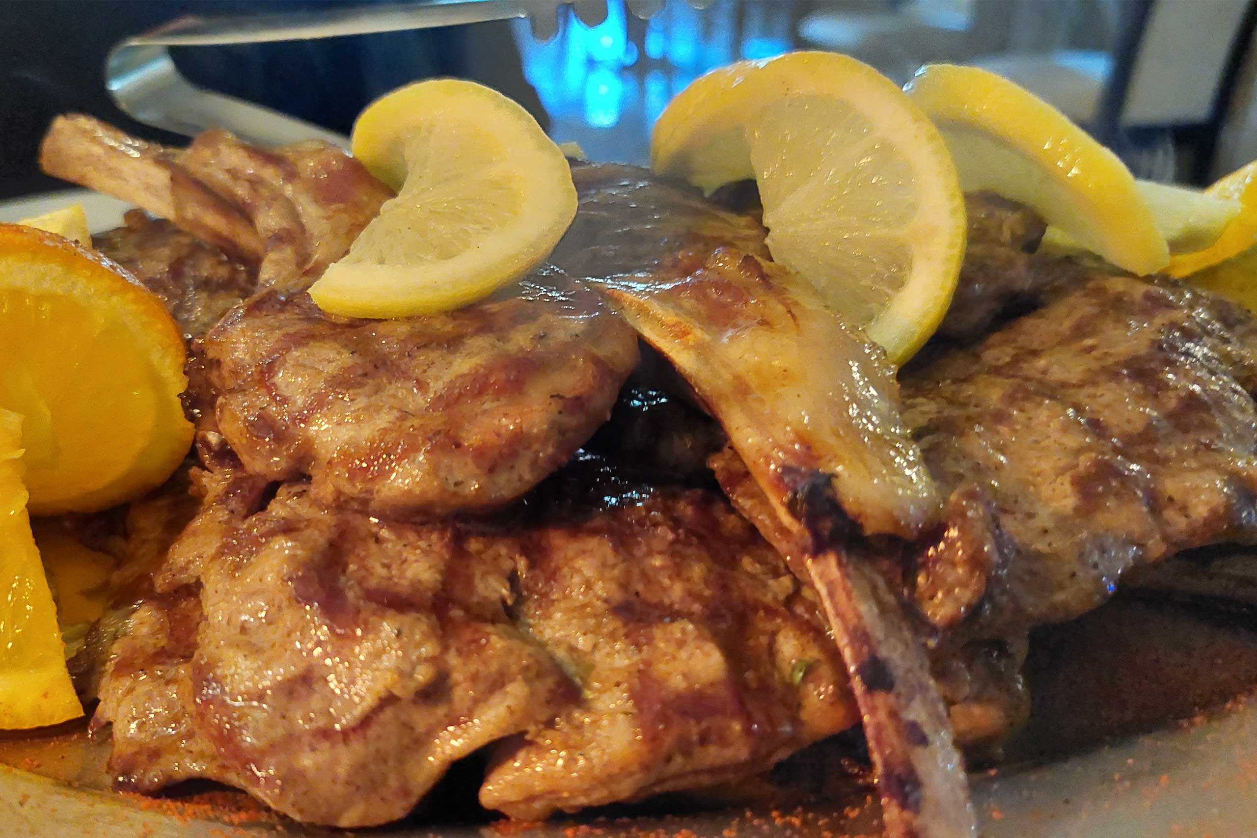 Restautant-Olympia-Friedland-ouzo-retsina-griechischer-wein-guenstig-essen-mittagstisch