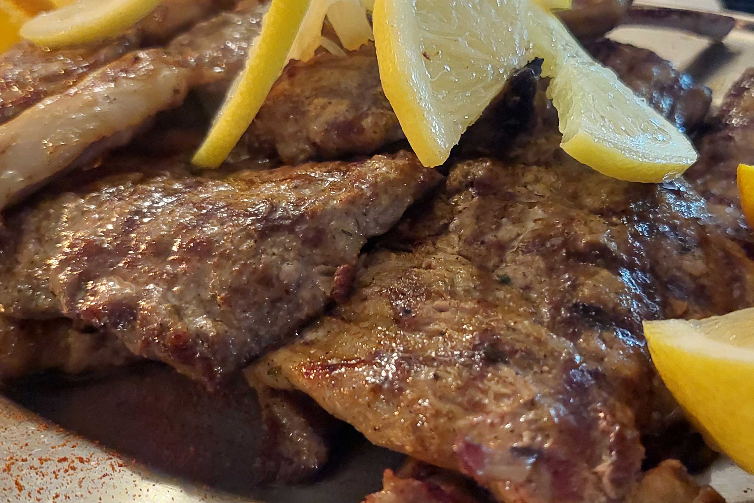 Restautant-Olympia-Friedland-ouzo-retsina-gyros-souvlaki-bifteki-lecker-saftig-steak-essen-mittagstisch-griechisch